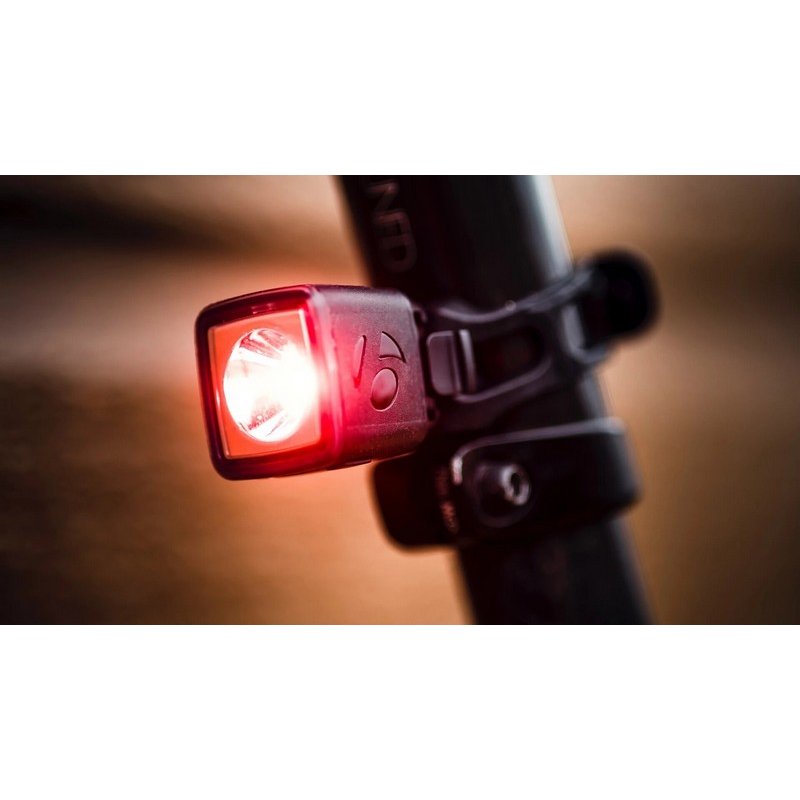 NEW! BONTRAGER Flare RT Rear Bike Light Color Black 553852