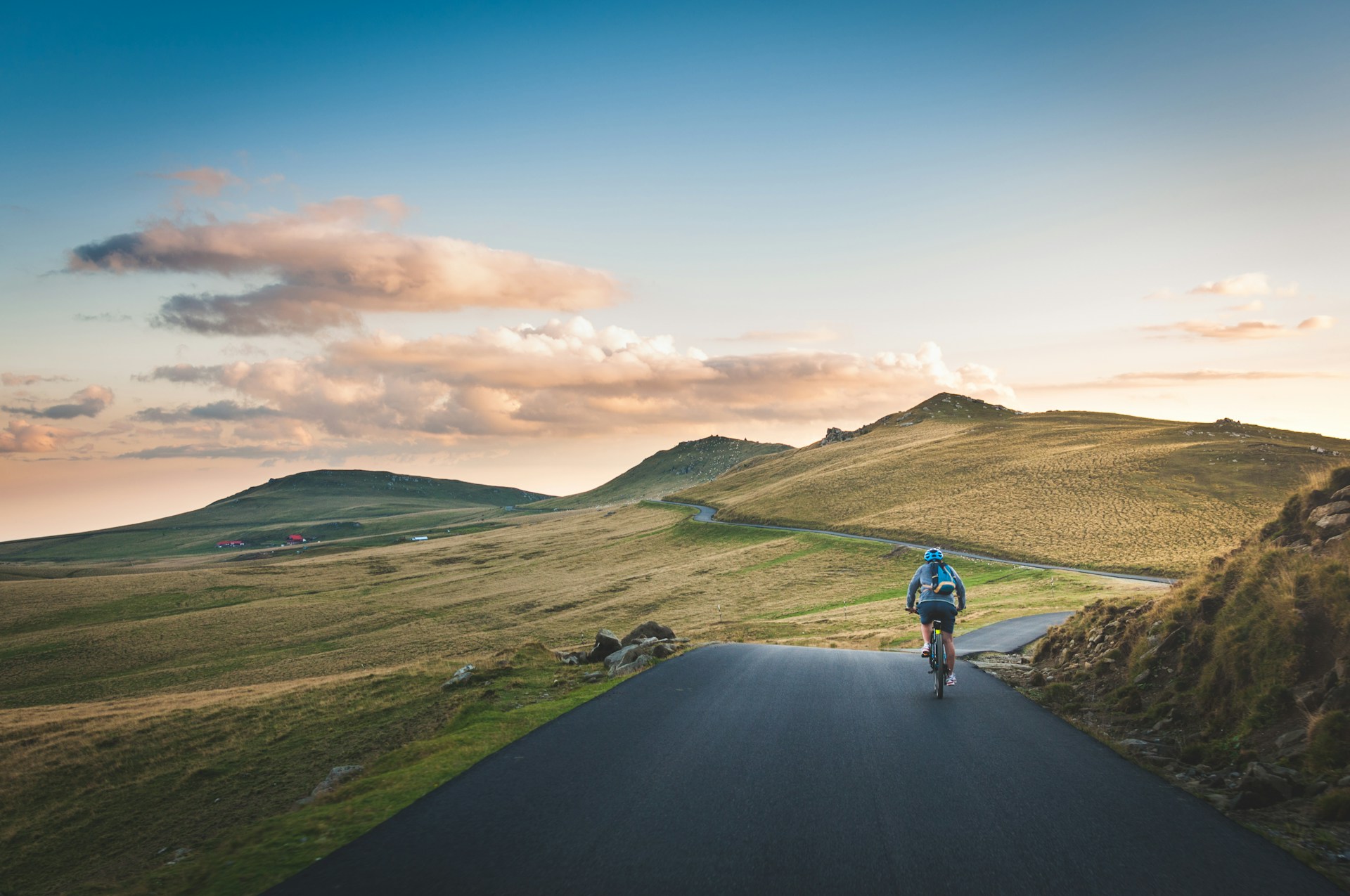 Guía de cicloturismo: cómo preparar tu viaje